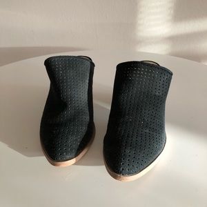 Marc Fisher Mules, 8.5, good condition
